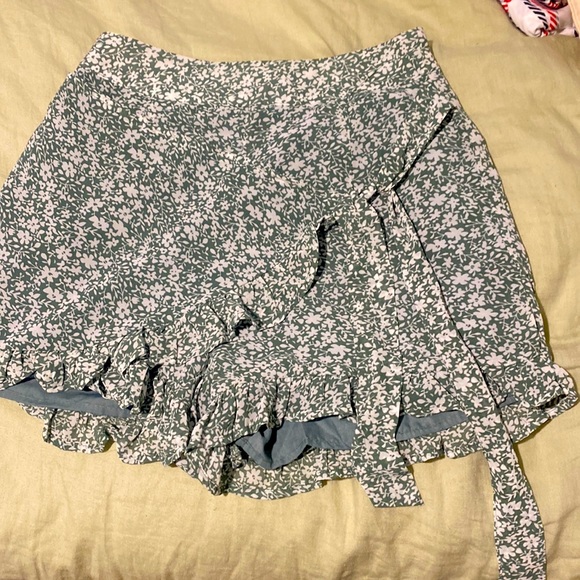 Ally Fashion Dresses & Skirts - double lined floral skort